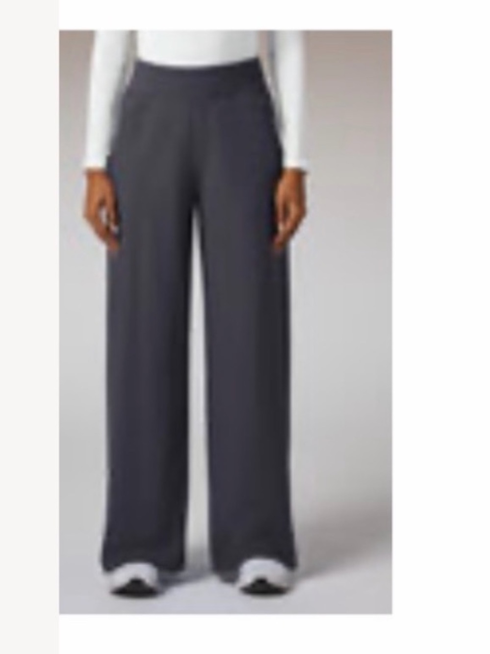 Women's Y-Band Wide-Leg Knit Scrub Pants and v neck scrub top in Pewter. NWT. XS